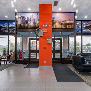 Airport Traveller'S Inn